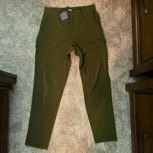 Fabletics The Only Pant NWT - Medium
